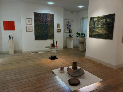 Really enjoyed visiting a lovely new place this weekend in Gt Yarmouth. Many congratulations to Pete & Moira Huggins for opening South Quay Gallery & Learning Centre with fabulous works from their own collection - a couple of my favourites here - Wyndham Lewis lithograph portrait 1932 and a couple of works by my dear late friend Ian Tyson (oops sorry terrible pics of those). They have a really full programme planned for the rest of the year. All success to them. southquaygallery norfolkcontemporaryartsociety eafestivaluk trevorburgesspaintings eastangliaartfund gtyarmouth artgalleryopening